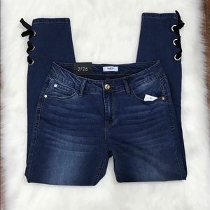 Kensie Jeans Skinny Ankle Crop Black Velvet Bow